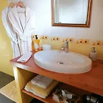 Masoe Des Chatards Bed & Breakfast Neuilly-le-Real