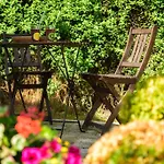 Masoe Des Chatards 3* Neuilly-le-Réal