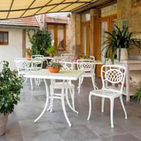 Masoe Des Chatards Bed & Breakfast Neuilly-le-Réal
