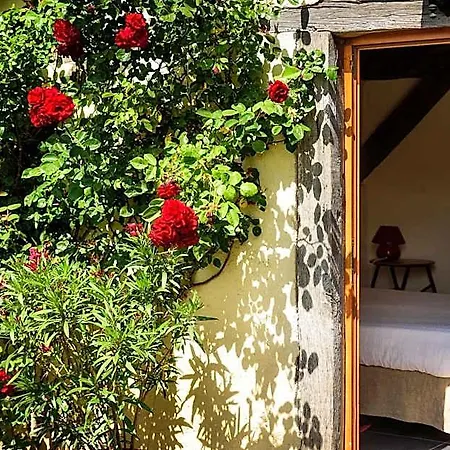 Masoe Des Chatards Bed & Breakfast