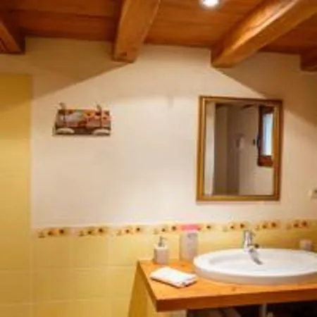 Masoe Des Chatards Bed & Breakfast