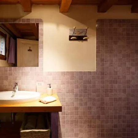 Masoe Des Chatards Bed & Breakfast