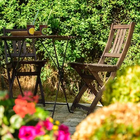 Masoe Des Chatards 3* Neuilly-le-Réal