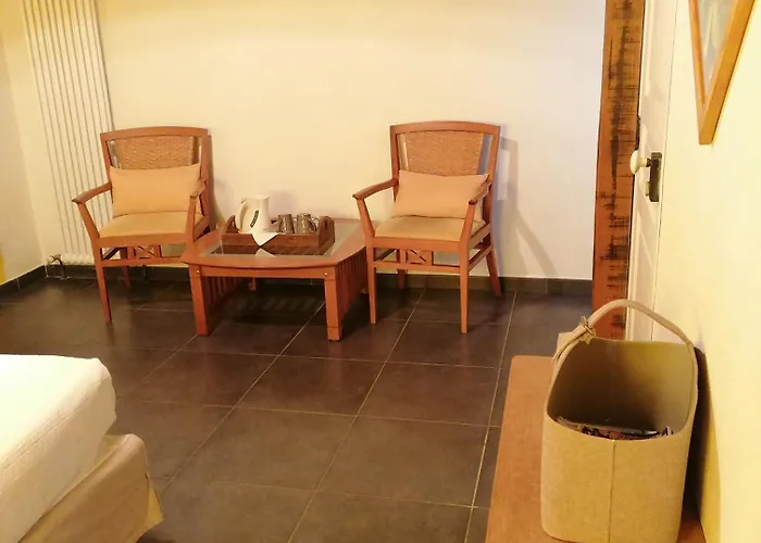 Masoe Des Chatards 3*